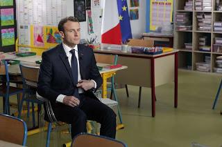 2 ou 3 conseils à Emmanuel Macron avant son discours du soir. 2 ou 3 conseils à Emmanuel Macron avant son discours du soir.