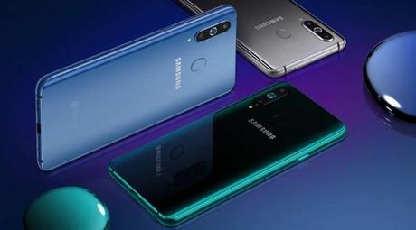 Samsung présente le Galaxy A8s.