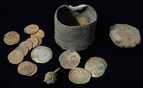 Des pièces d'or rairissimes découvertes dans la ville de Césarée