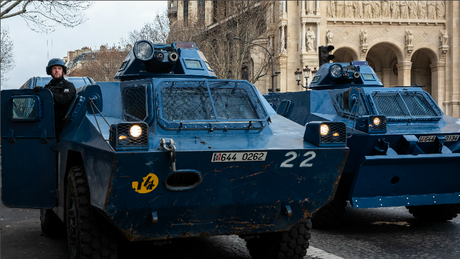 Gilets jaunes : samedi à Paris, la police avait une arme secrète