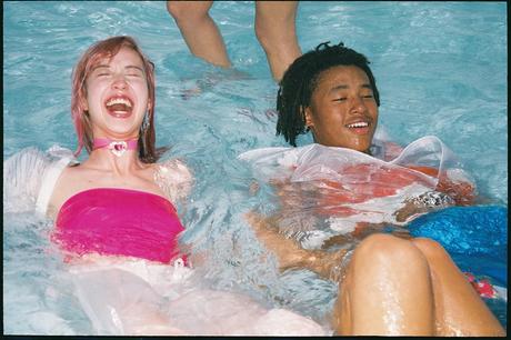 Doublet dévoile sa collection SS19 sous une atmosphère 80’s Doublet dévoile sa collection SS19 sous une atmosphère 80's