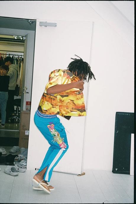 Doublet dévoile sa collection SS19 sous une atmosphère 80’s Doublet dévoile sa collection SS19 sous une atmosphère 80's