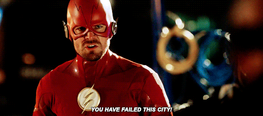 Critique crossover Elseworlds : le meilleur du Arrowverse ! Critique crossover Elseworlds : le meilleur du Arrowverse !