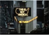 43 Alfredo Jaar A logo fo( America Times Square New - York 1987