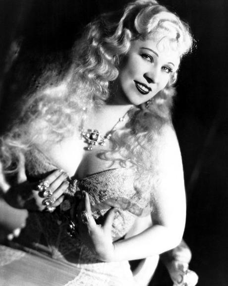 Mae West, sex-symbol des années 1920 donne son nom à - Paperblog