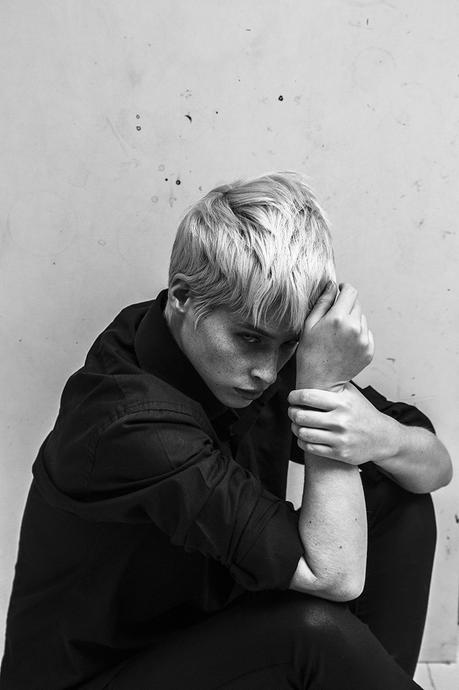 Look At Me Now : Chloé François par Romain Rigal (exclusif) Look At Me Now : Chloé François par Romain Rigal (exclusif)