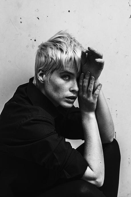 Look At Me Now : Chloé François par Romain Rigal (exclusif) Look At Me Now : Chloé François par Romain Rigal (exclusif)