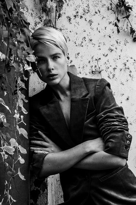 Look At Me Now : Chloé François par Romain Rigal (exclusif) Look At Me Now : Chloé François par Romain Rigal (exclusif)