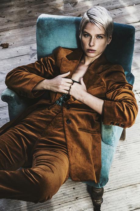 Look At Me Now : Chloé François par Romain Rigal (exclusif) Look At Me Now : Chloé François par Romain Rigal (exclusif)