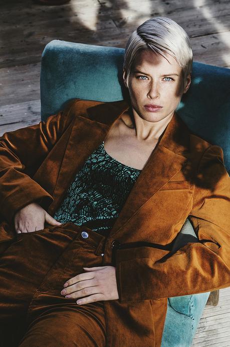 Look At Me Now : Chloé François par Romain Rigal (exclusif) Look At Me Now : Chloé François par Romain Rigal (exclusif)
