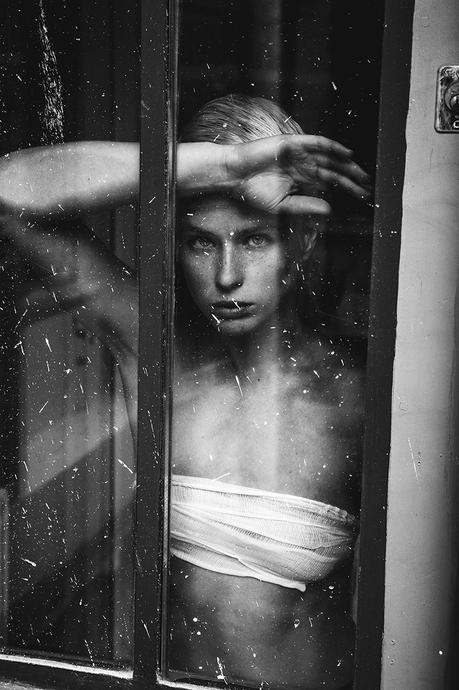Look At Me Now : Chloé François par Romain Rigal (exclusif) Look At Me Now : Chloé François par Romain Rigal (exclusif)