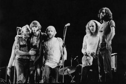 Blonde & Idiote Bassesse Inoubliable*******************On The Beach de Neil Young