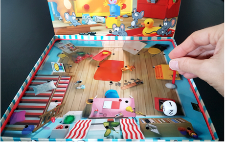 Mouse in The House, une invitée surprise sous le plancher Chez Piatnik et PMW Distribution Mouse in The House, une invitée surprise sous le plancher Chez Piatnik et PMW Distribution