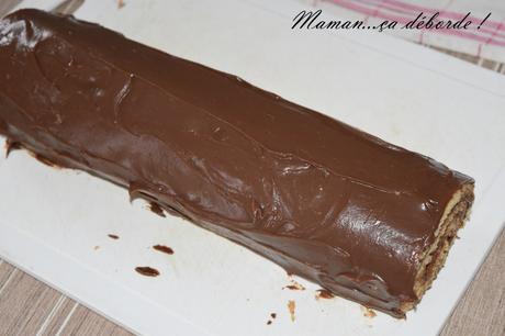 Bûche roulée chocolat, noisette et praliné