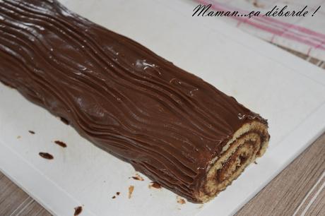 Bûche roulée chocolat, noisette et praliné