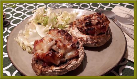 Champignons farcis à la poitrine fumée et miel Champignons farcis à la poitrine fumée et miel