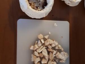 Champignons farcis à la poitrine fumée et miel Cliquer sur les photographies pour les agrandir