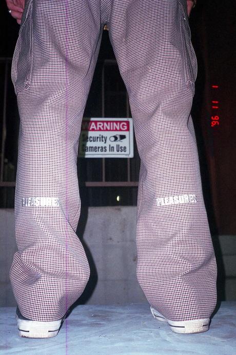 Une capsule Monkey Time x Pleasures en approche Une capsule Monkey Time x Pleasures en approche