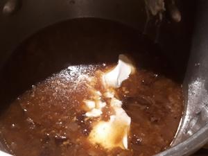 Poulet fermier au Vin Jaune et Girolles Cliquer sur les photographies pour les agrandir