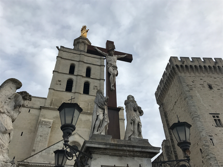 Avignon en hiver #Provence