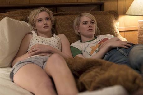 Maniac-Emma-Stone-Julia-Garner