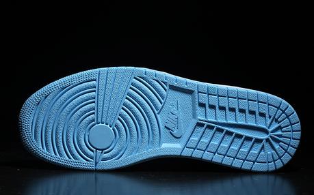 Plus de détails concernant la sortie de la Air Jordan 1 UNC Patent Leather