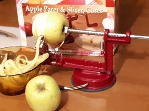 Gâteau aux pommes et noisettes sans oeufs Gâteau aux pommes et noisettes sans oeufs