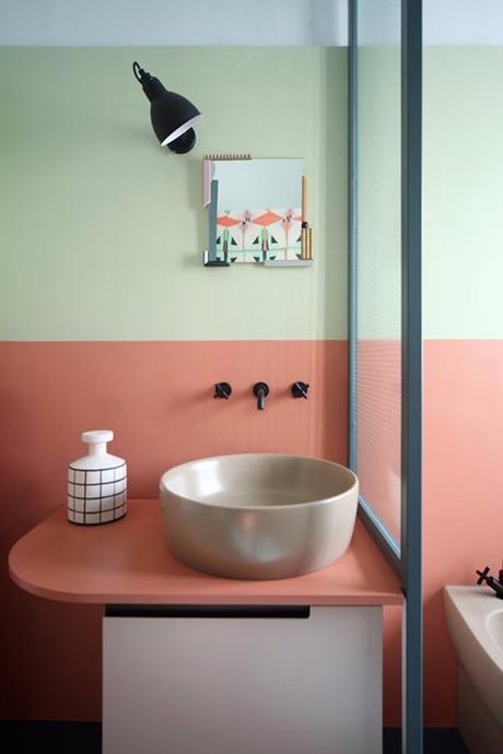 couleur de l'année pantone 2019 salle de bain bicolore vert anis blog déco clem around the corner