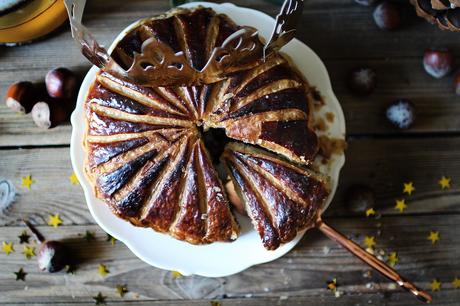 Galette des rois aux noisettes grillées et au chocolat