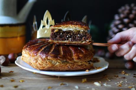 Galette des rois aux noisettes grillées et au chocolat Galette des rois aux noisettes grillées et au chocolat
