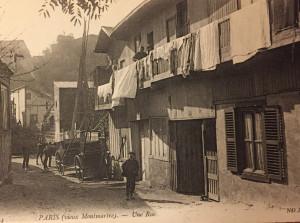 Montmartre … des cartes postales et des peintres….