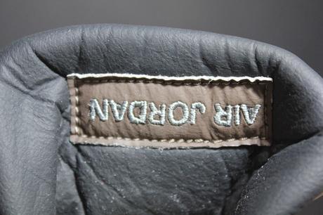 La Air Jordan 4 olive de Travis Scott se dévoile plus en détails La Air Jordan 4 olive de Travis Scott se dévoile plus en détails