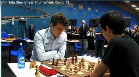 Avec les Blancs, Anish Giri, le Hollandais né à Saint-Petersbourg, n'aura rien pu faire contre l'indomptable Magnus Carlsen - Photo © Chess & Strategy