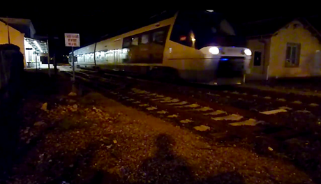 roman,atelier,travail en cours,ouvrage en cours,roman en cours,fiction,blog littéraire de christian cottet-emard,train,autorail,gare,quai de gare,bourgade de province,petite ville,christian cottet-emard,enseigne de vaisseau mhorn,marius le bernois,jeune fille,pistolet luger,agression,légitime défense,littérature,roman,nouvelle,texte déposé en office notarial