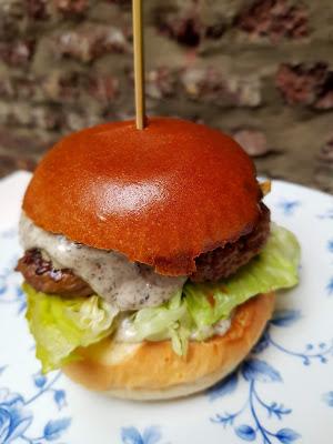 tasty burger local namur blog food mélanie deltenre lifestyle blogger