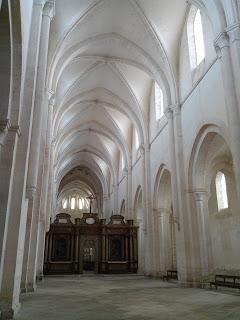 L'église abbatiale de Pontigny (Yonne)