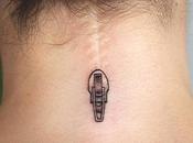 tatoueurs embellissent cicatrices