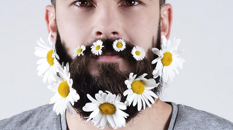 Une barbe, c'est comme une plante ou une fleur : il faut en prendre soin, la désherber, l'hydrater ... 