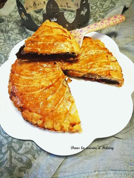 Galette des rois gourmande au chocolat et à la framboise