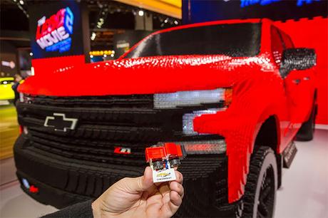 Un vrai pickup Chevrolet entièrement fabriqué en LEGO