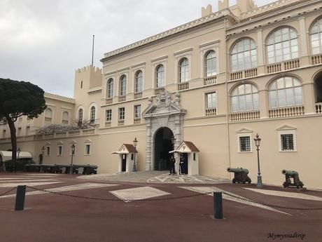 Visite de Monaco entre palais princier, bling bling et nature.