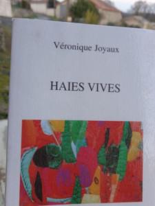 Haies vives un recueil de poèmes de Véronique Joyaux