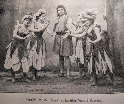Ernest Van Dyck en Parsifal avec les filles-fleurs à Bayreuth