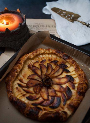 Tarte rustique aux pommes Tentation et sirop de bergamote