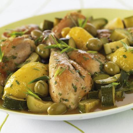 Sauté de poulet au citron, olives et à l'estragon Sauté de poulet au citron, olives et à l'estragon