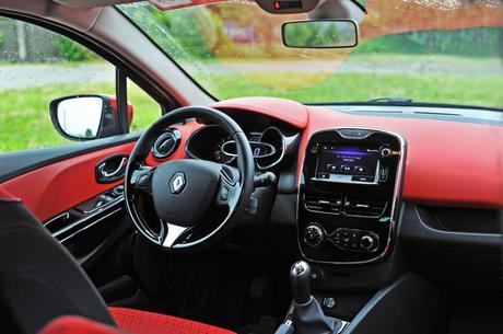 Quelle Renault Clio 4 choisir ? Dimensions, finitions, motorisations