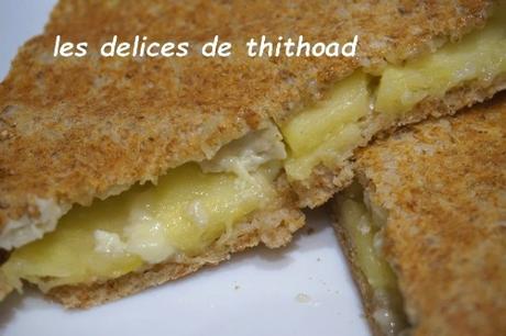 Croque monsieur, camembert et pomme Croque monsieur, camembert et pomme