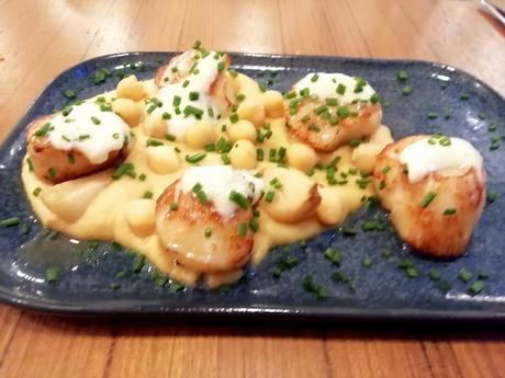 Saint-Jacques, pois chiches © Gourmets&co Saint-Jacques, pois chiches © Gourmets&co