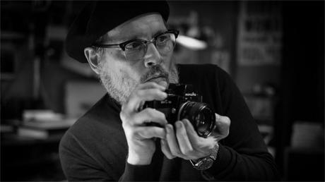 Johnny Depp se montre sur les premières images de Minamata