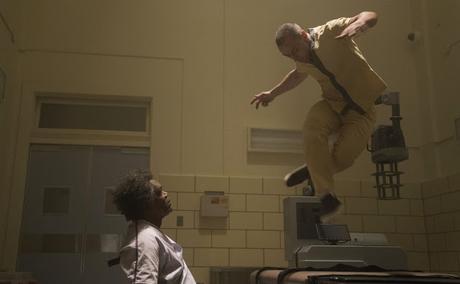 [INSTANT EN CLAIR(E)] : #8. Glass